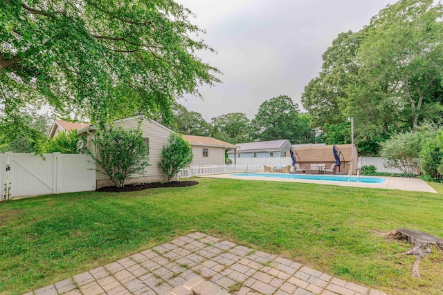 963 Tecumseh Rd, Erma, NJ 08204 - view of yard featuring a gate, an outdoor structure, and a patio area