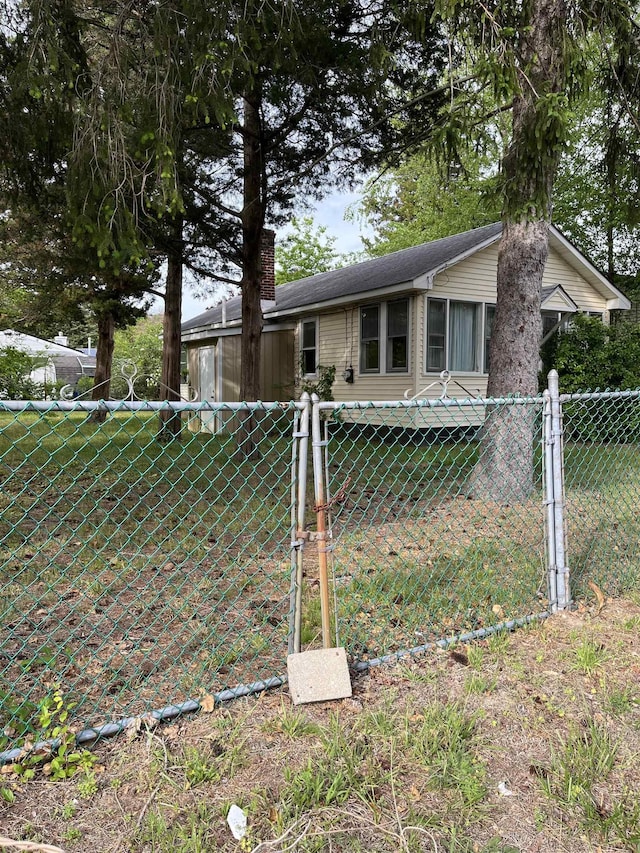 149 E Florida Ave, Villas, NJ 08251 - view of property exterior with fence and a chimney