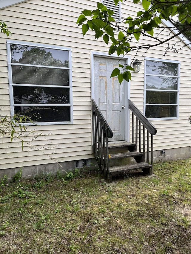 149 E Florida Ave, Villas, NJ 08251 - entrance to property with crawl space