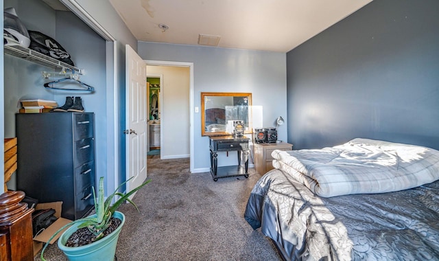 bedroom featuring carpet flooring