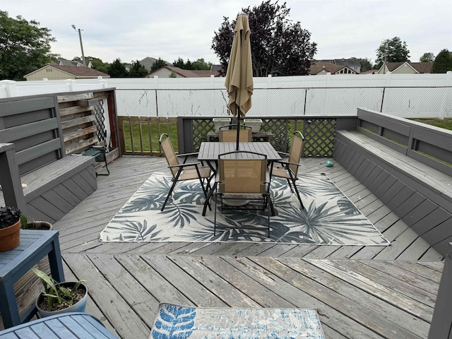 1964 E Oak Rd, Vineland, NJ 08360 - deck with outdoor dining space and a fenced backyard