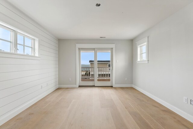 empty room featuring light hardwood / wood-style flooring