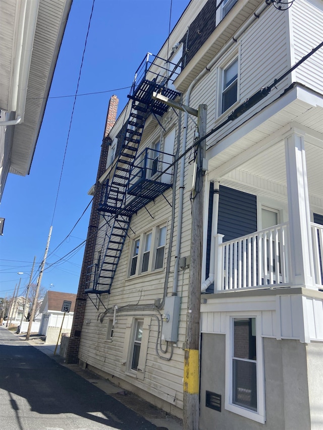 view of side of property
