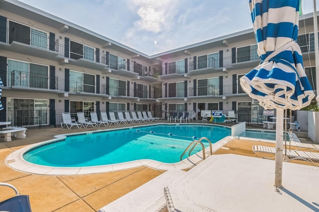 405 Ocean Ave Unit 110, North Wildwood, NJ 08260 - community pool with a patio