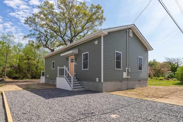 manufactured / mobile home featuring crawl space