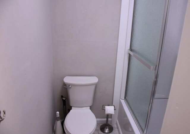 7 Corson Ln, Ocean View, NJ 08230 - full bath with an enclosed shower, toilet, and baseboards