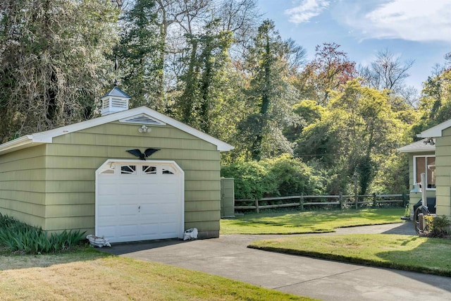 36 W Virginia Ave, Villas, NJ 08251 - detached garage featuring fence and driveway