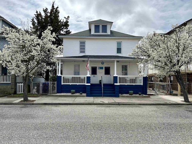 view of front facade with a porch