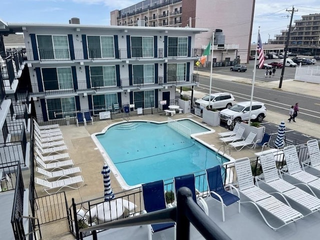 405 Ocean Ave Unit 206, North Wildwood, NJ 08260 - view of community pool