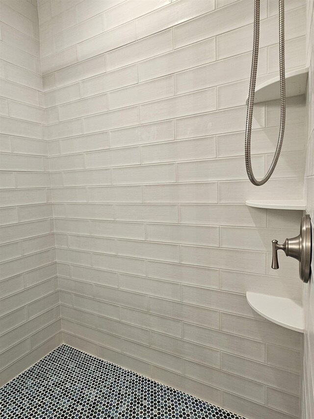 134 E Sweetbriar Rd Unit 134, Wildwood Crest, NJ 08260 - full bathroom with tiled shower