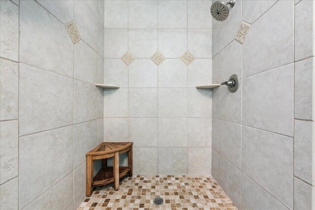 430 W Pine Ave, Wildwood, NJ 08260 - bathroom with a tile shower