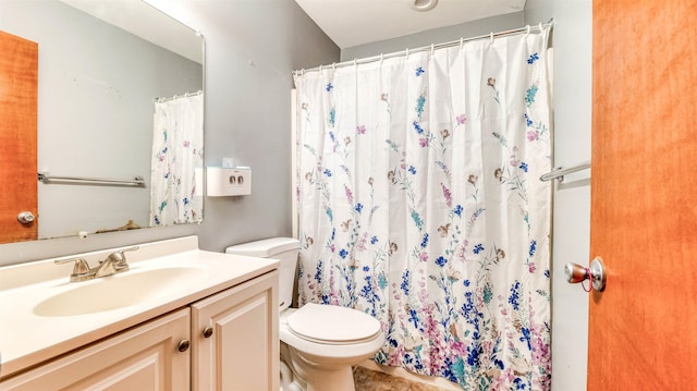 8 Sheila Ave, Seaville, NJ 08230 - bathroom featuring toilet, vanity, and a shower with curtain