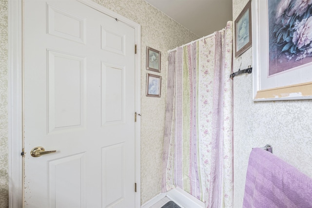 4 Rutledge Ave, Del Haven, NJ 08251 - bathroom featuring curtained shower