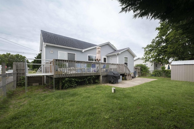 4 Rutledge Ave, Del Haven, NJ 08251 - back of house with roof with shingles and a wooden deck