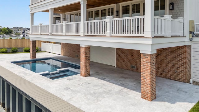 2205 Harbor Ave, Avalon, NJ 08202 - view of pool featuring a pool with connected hot tub and a patio area