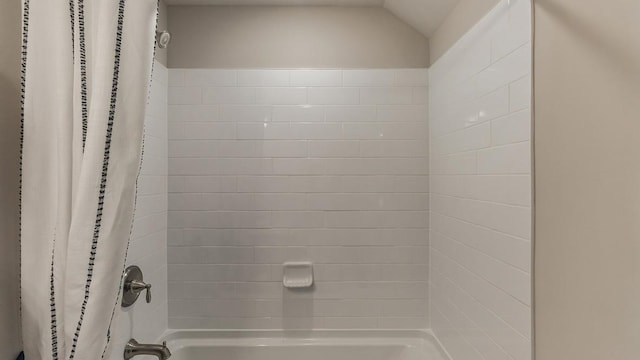 17 N 10th St, Del Haven, NJ 08251 - bathroom featuring shower / tub combo