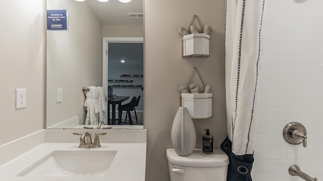 17 N 10th St, Del Haven, NJ 08251 - bathroom featuring toilet, shower / tub combo, and vanity