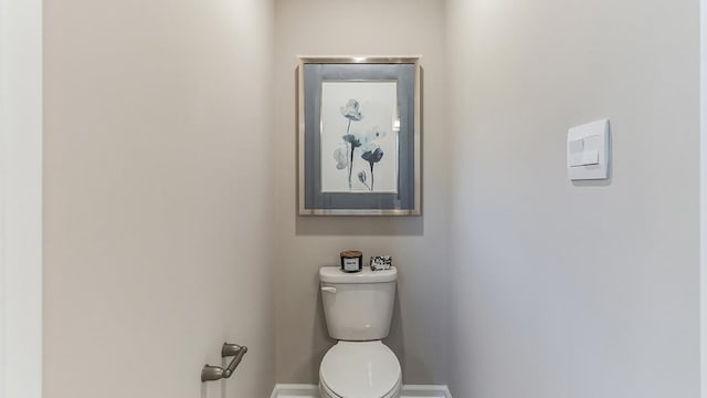 17 N 10th St, Del Haven, NJ 08251 - bathroom with baseboards and toilet