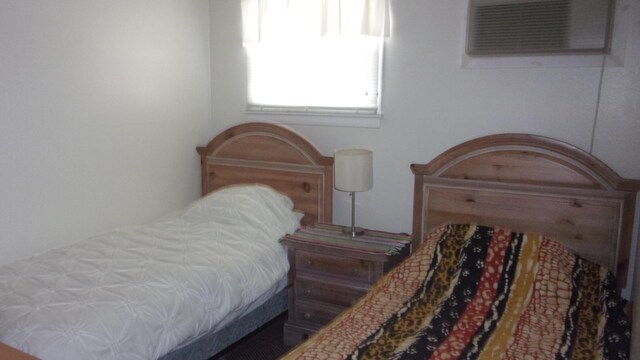 309 E Topeka Ave, Wildwood Crest, NJ 08260 - bedroom with a wall unit AC