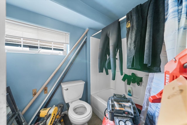 full bath with toilet and shower / bathing tub combination