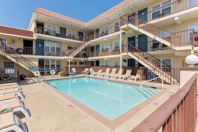 1800 Atlantic Ave Unit 103, North Wildwood, NJ 08260 - community pool featuring stairs