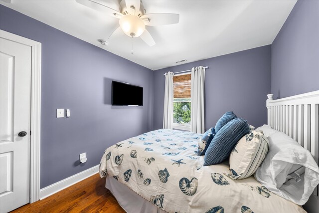 630 21st St Fl 2Nd, Avalon, NJ 08202 - bedroom featuring wood finished floors and a ceiling fan