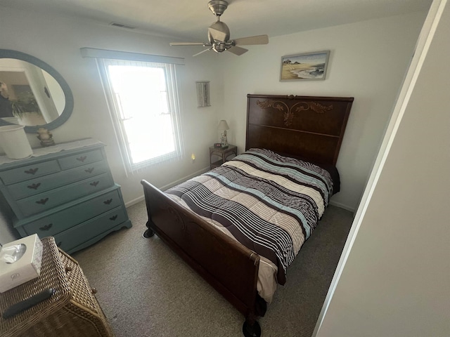 bedroom featuring ceiling fan