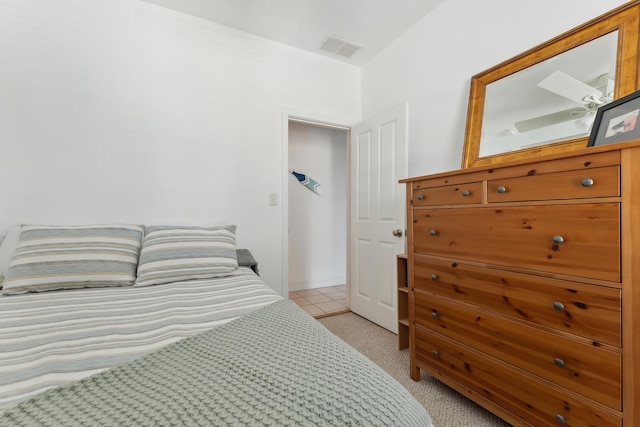 bedroom with ceiling fan