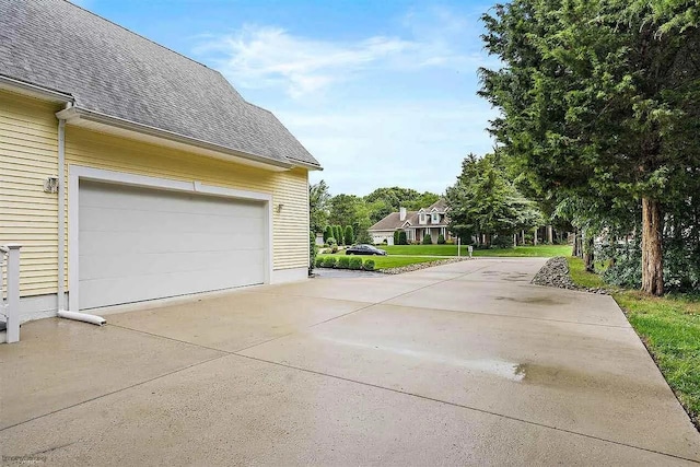 48 Cedar Meadow Dr, Cape May Court House, NJ 08210 - garage featuring driveway