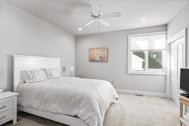bedroom featuring carpet floors, baseboards, recessed lighting, and ceiling fan