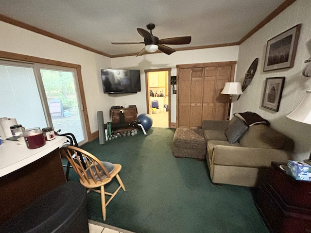 carpeted living room featuring ceiling fan and crown molding