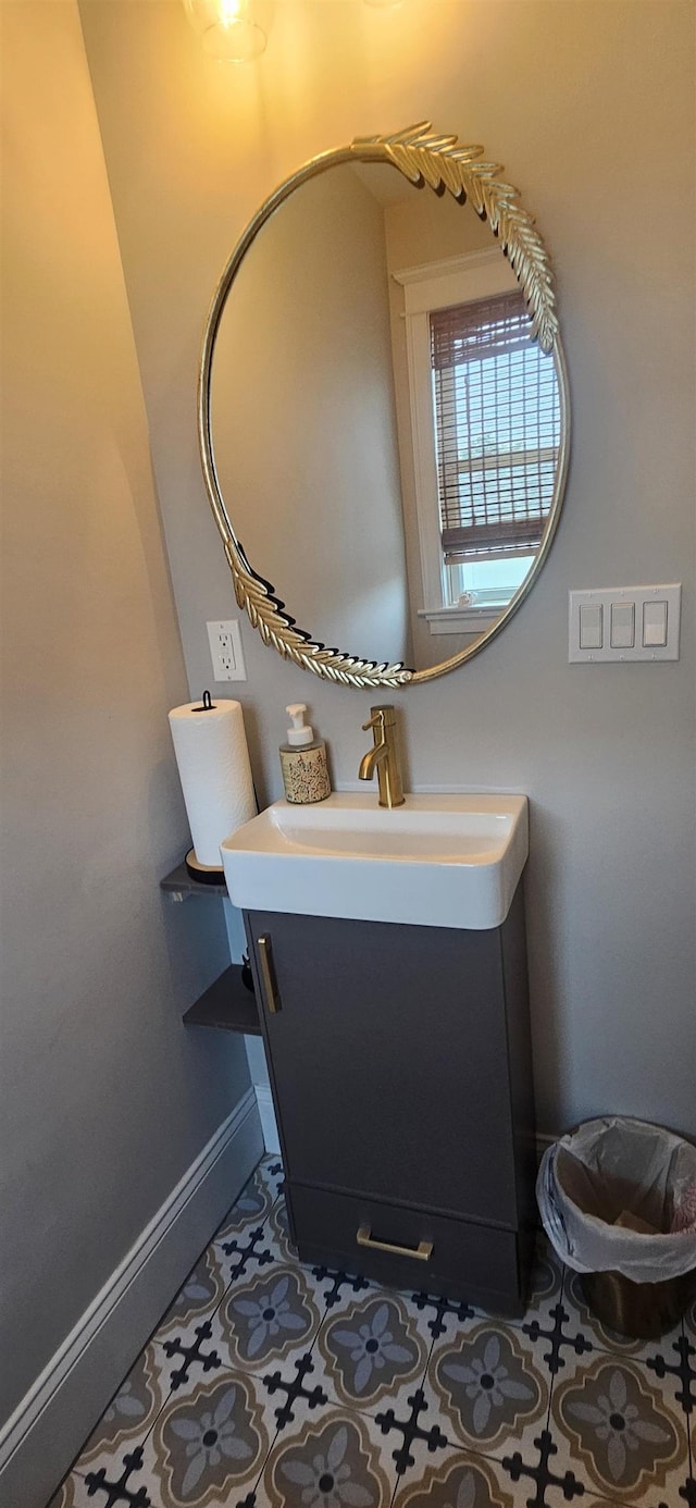 424 W Andrews Ave, Wildwood, NJ 08260 - bathroom with vanity and baseboards