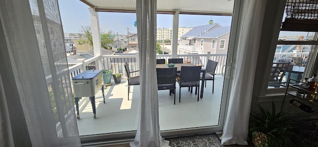 424 W Andrews Ave, Wildwood, NJ 08260 - view of sunroom