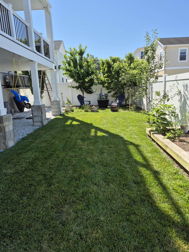 424 W Andrews Ave, Wildwood, NJ 08260 - fenced backyard featuring stairway