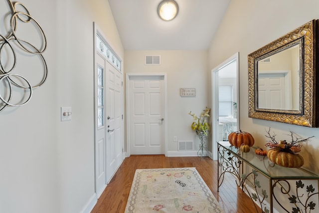 3401 Seaboard Cir Unit 3401, North Wildwood, NJ 08260 - foyer entrance with visible vents, vaulted ceiling, and a healthy amount of sunlight