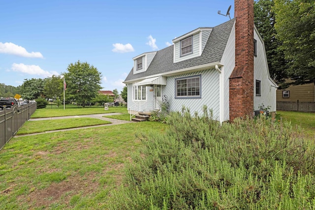 100 Oakdale Ave, Villas, NJ 08251 - view of front of home featuring a chimney and a shingled roof