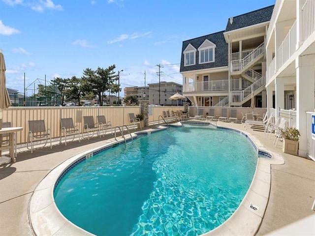 177 80th St Unit 104, Avalon, NJ 08202 - community pool with a patio
