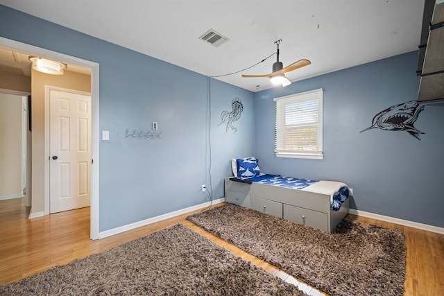 331 Holly Ln, Erma, NJ 08204 - bedroom with baseboards, wood finished floors, visible vents, and a ceiling fan