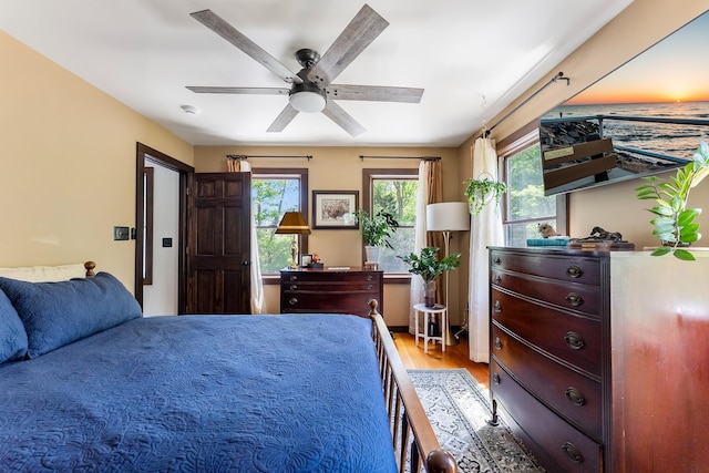 463 Rte 47 N, Goshen, NJ 08210 - bedroom with light wood-style floors and ceiling fan