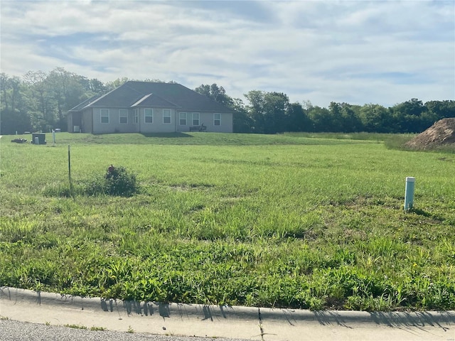 630 Wedgewood Ln, Trenton IL, 62293 land for sale