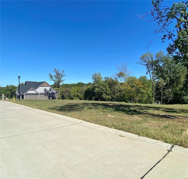 Listing photo 2 for 2021 Lily Ave, Kirkwood MO 63122