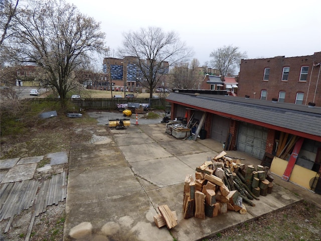 view of patio featuring a fire pit