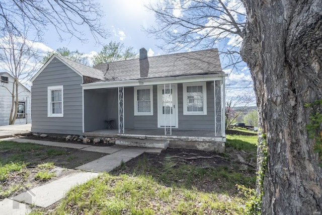 bungalow featuring covered porch