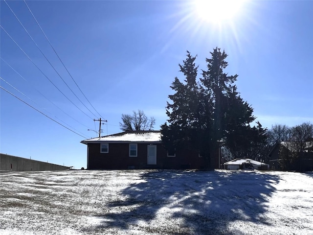 view of front of property