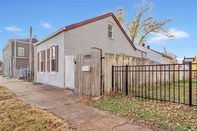 view of side of property