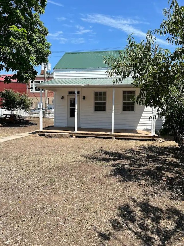 view of front of house