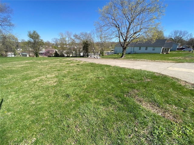 Listing photo 3 for 924 Old Cape Rd, Jackson MO 63755