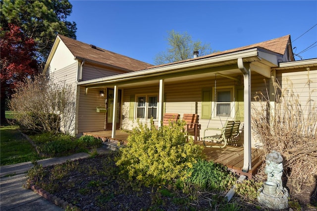 view of front of house featuring a porch