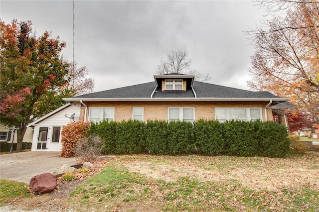 view of front of house with a patio