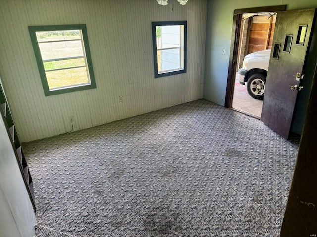 unfurnished bedroom with carpet floors